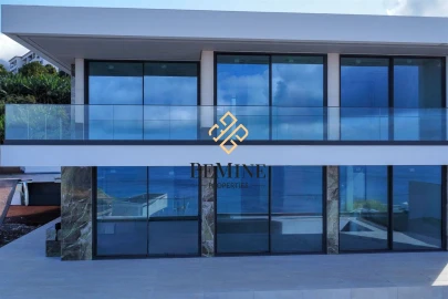 Moradia T3 para Venda em Calheta