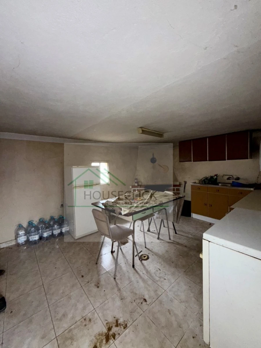 Moradia T4 para Venda em Caria Foto 13