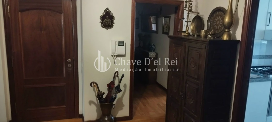Apartamento T6 para Venda em Viseu Foto 15