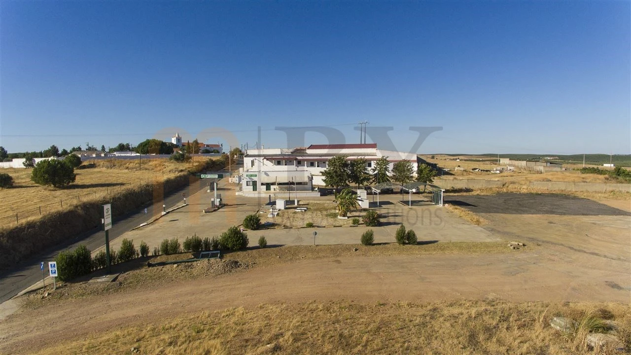 Negócio para Venda em Baleizão Foto 1