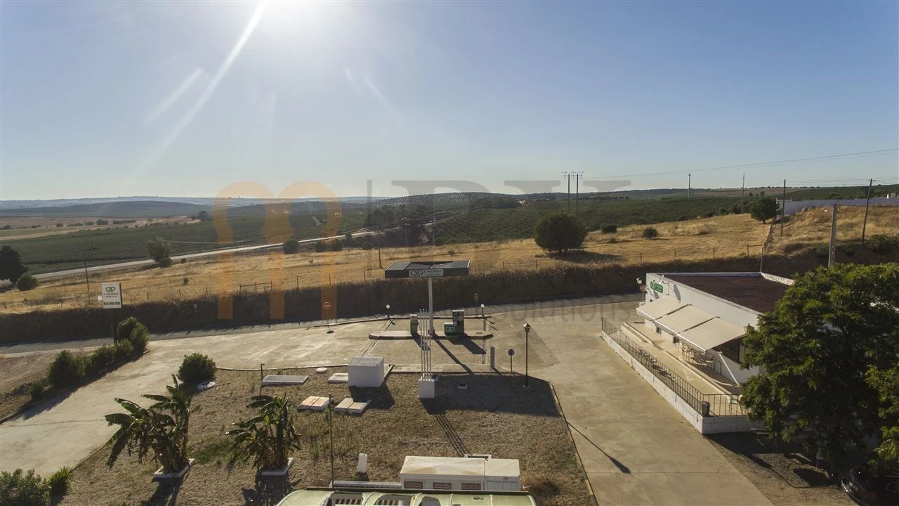 Negócio para Venda em Baleizão Foto 16