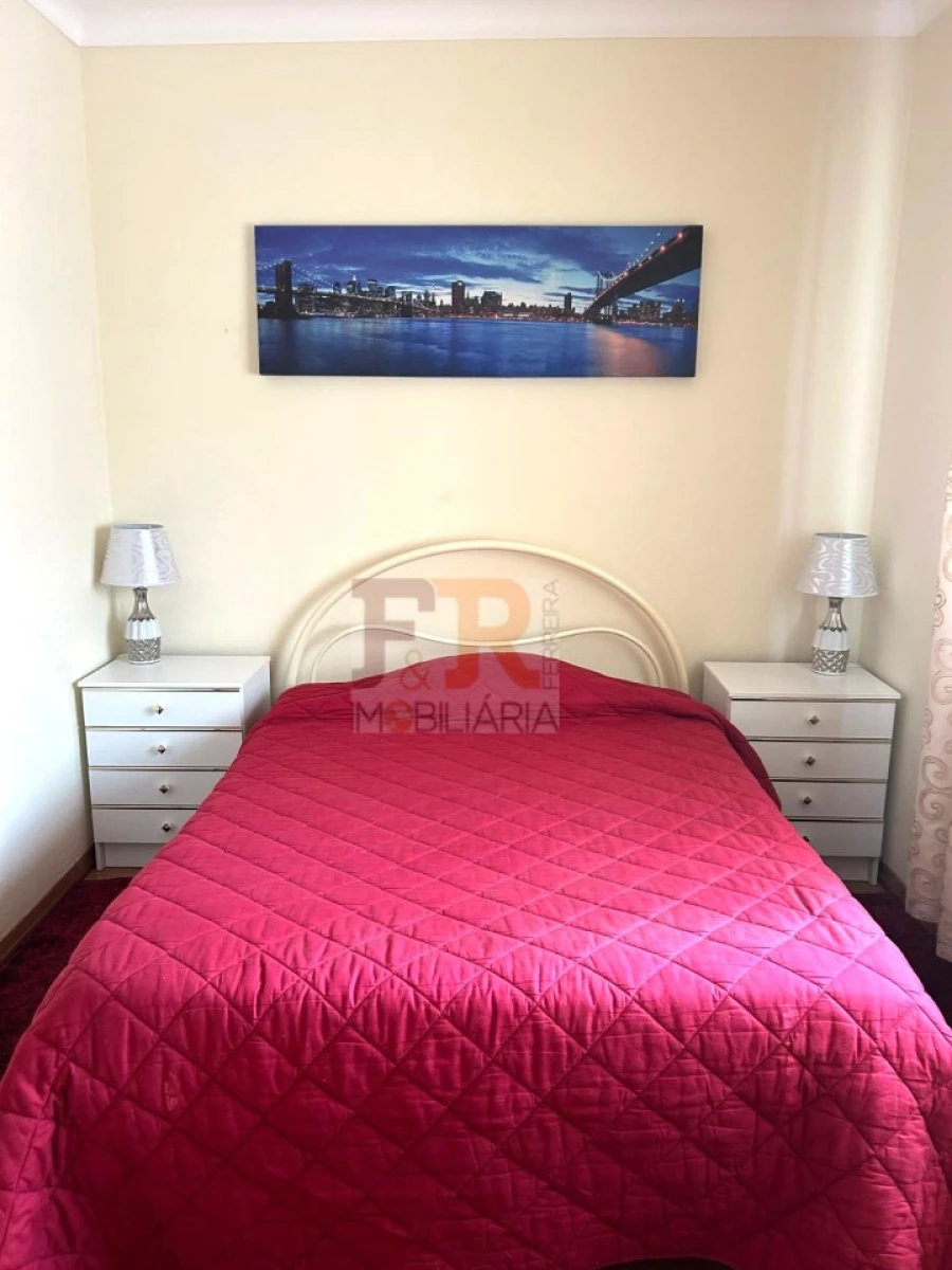 Quarto para Arrendamento em Fernao Ferro Foto 4