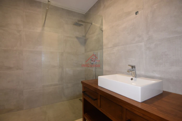 Negócio para Venda em Encarnação Foto 18