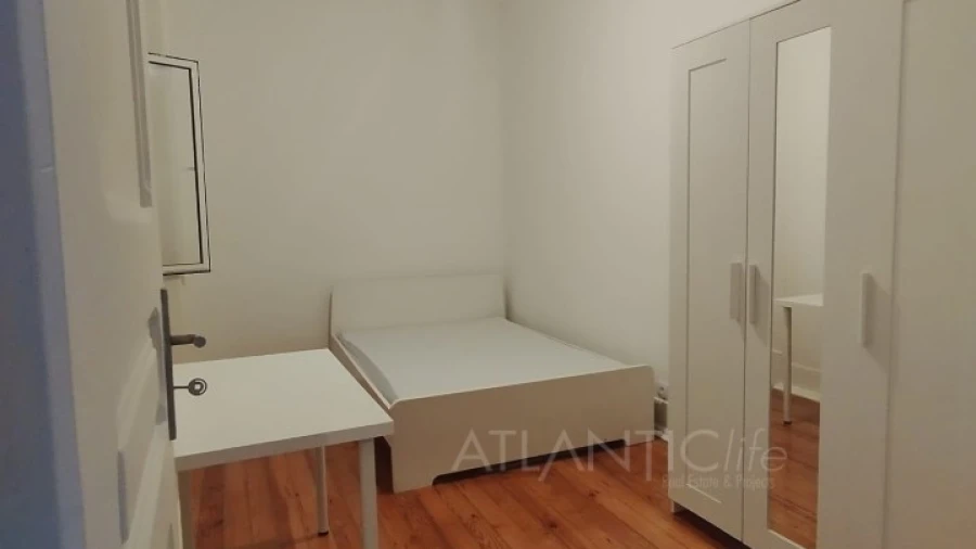 Quarto para Arrendamento em Santo António