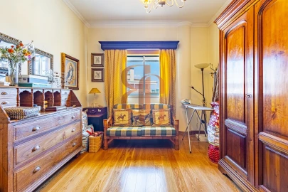 Apartamento T4 para Venda em Marvila, Ribeira Santarém, São Salvador, São Nicolau