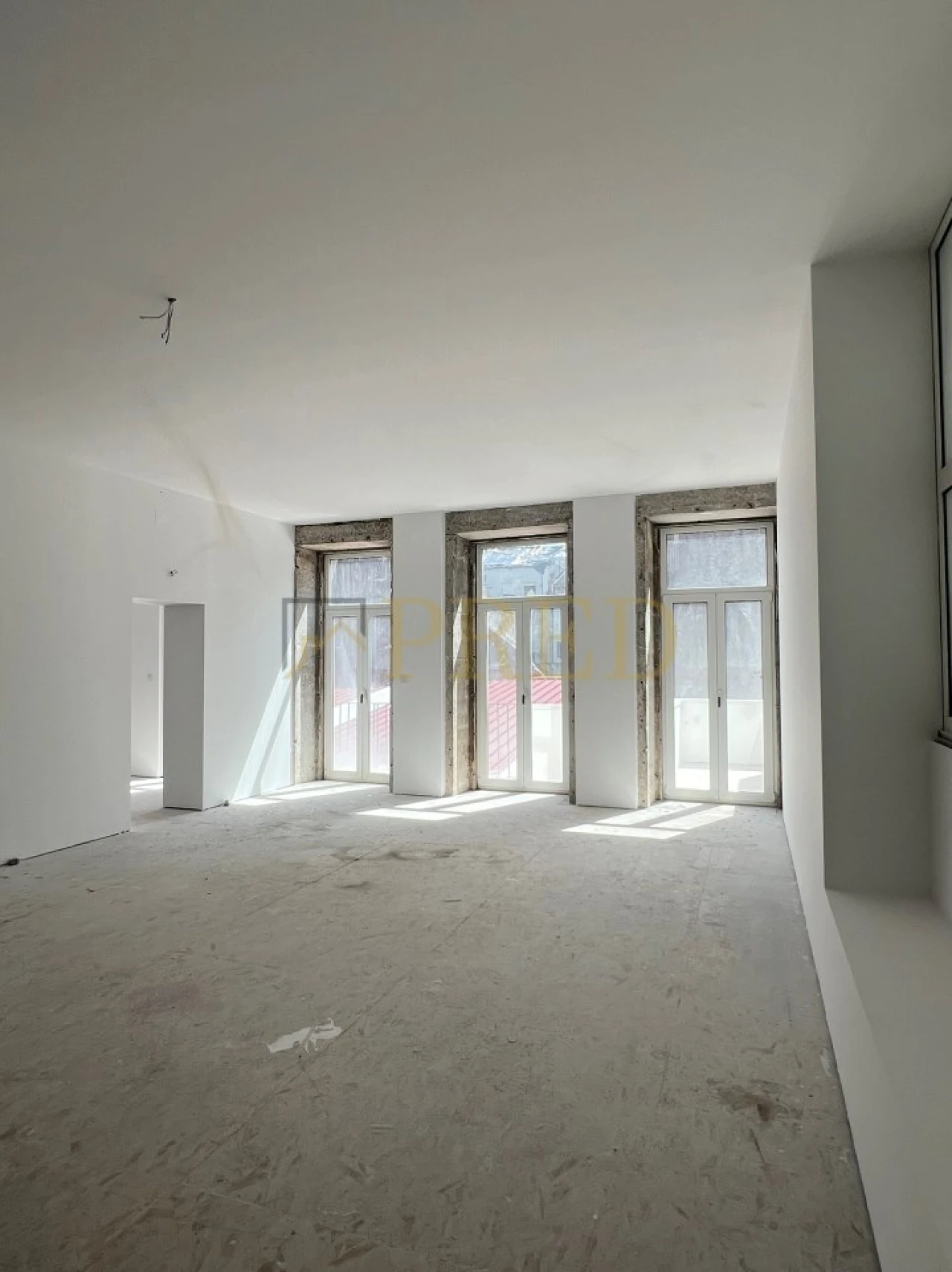 Escritório para Arrendamento em Bonfim Foto 1