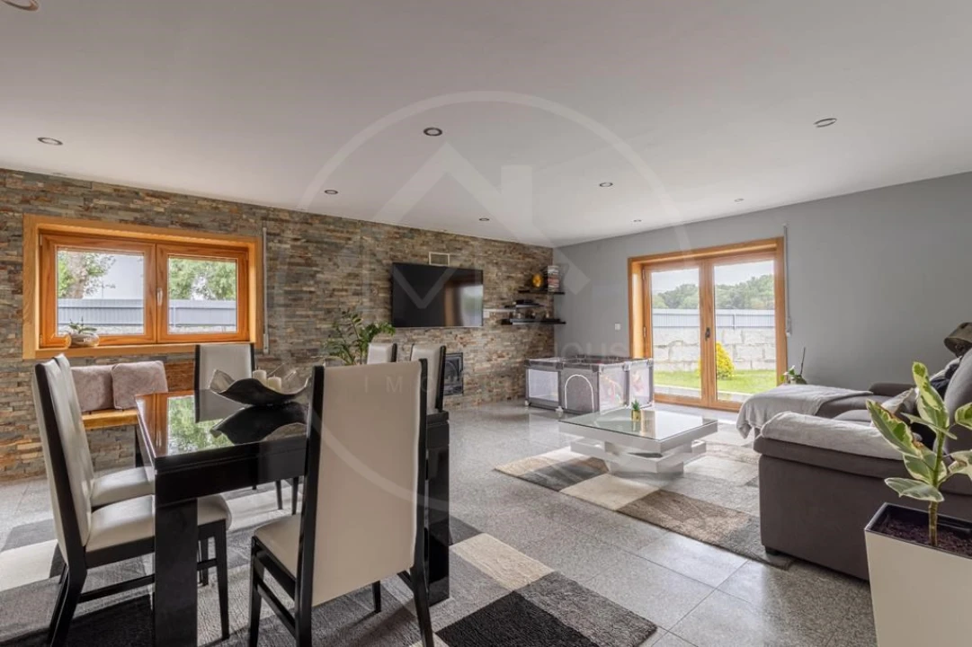 Moradia T4 para Venda em Bornes de Aguiar Foto 15