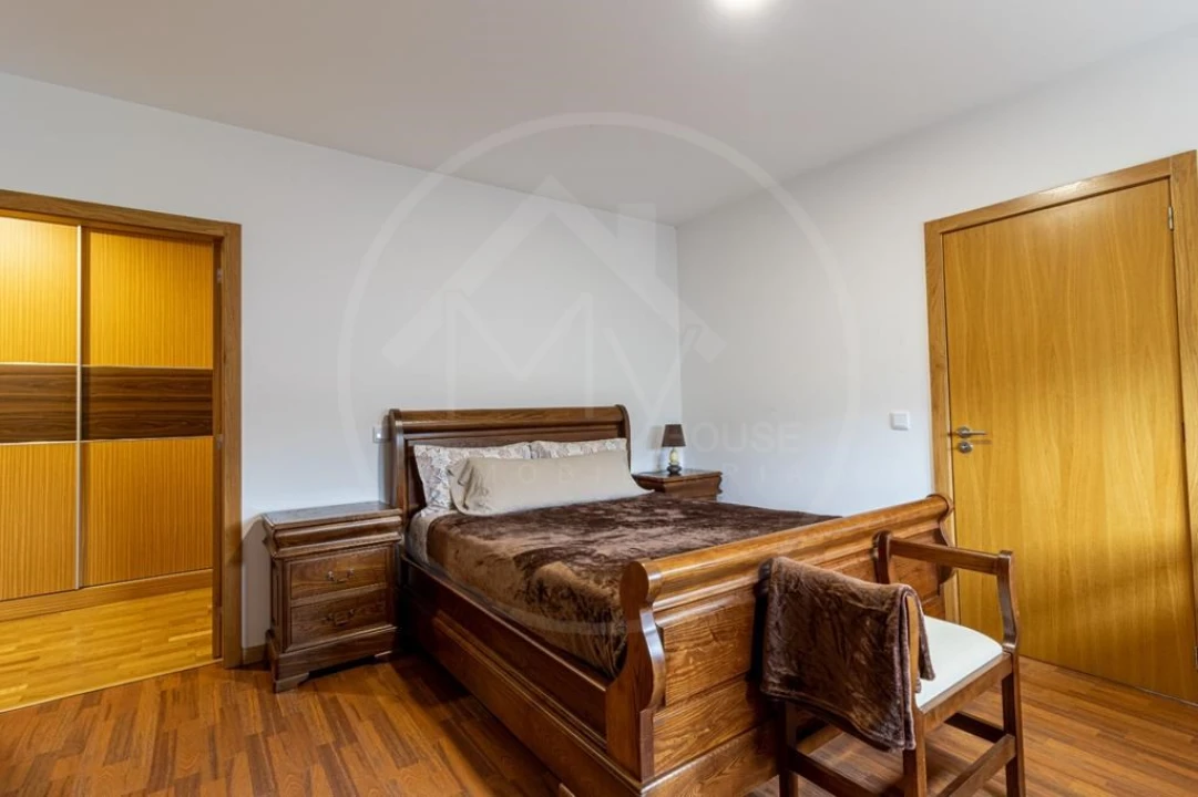 Moradia T4 para Venda em Bornes de Aguiar Foto 28