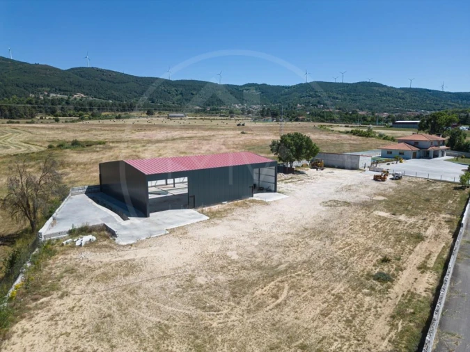 Moradia T4 para Venda em Bornes de Aguiar Foto 13