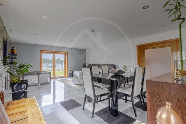 Moradia T4 para Venda em Bornes de Aguiar Foto 16