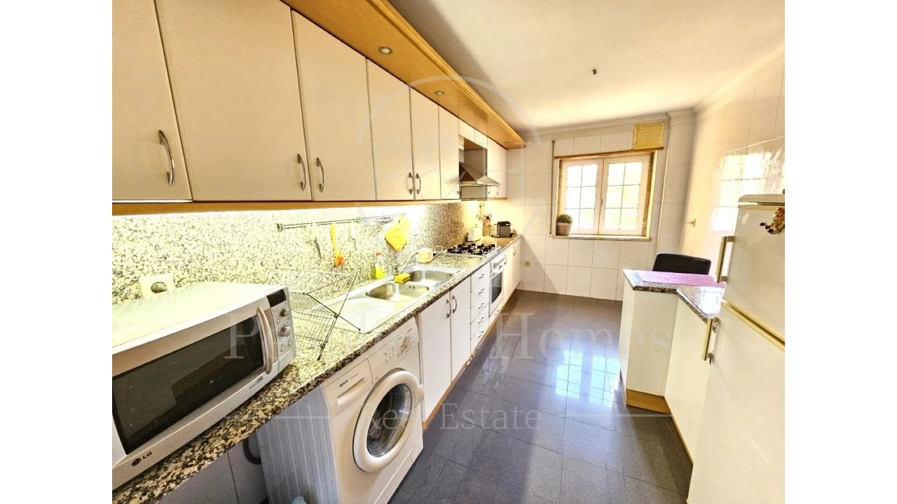 Apartamento T2 para Venda em Alcabideche Foto 19