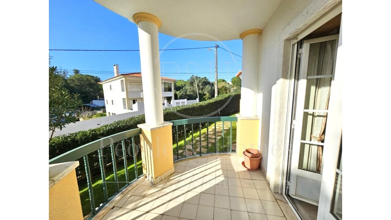 Apartamento T2 para Venda em Alcabideche Foto 16