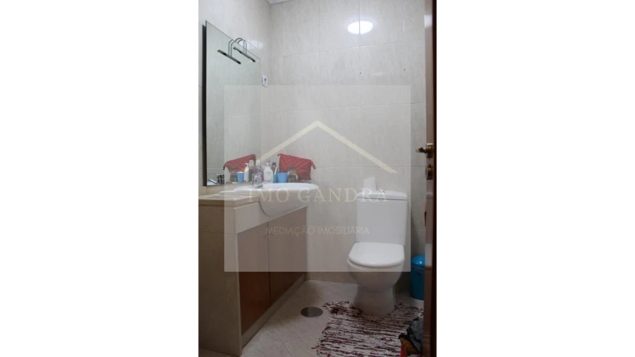 Apartamento T3 para Venda em Valongo Foto 15