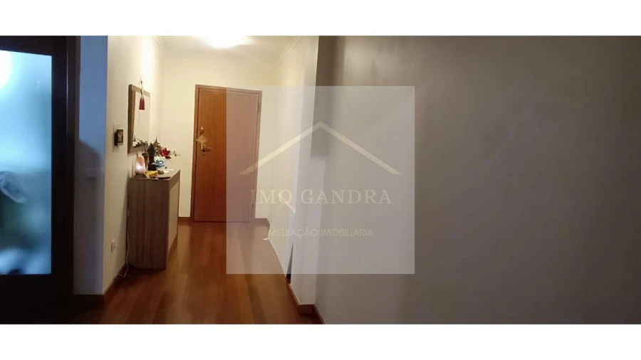 Apartamento T3 para Venda em Valongo Foto 29
