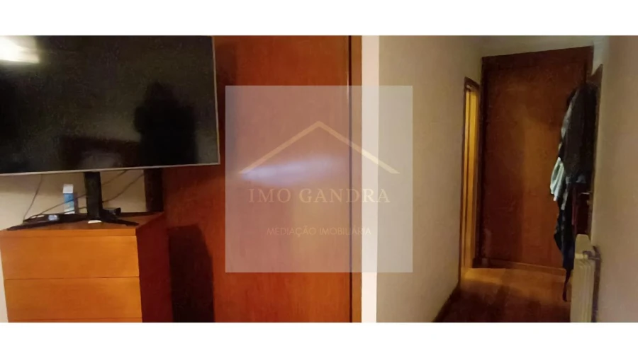 Apartamento T3 para Venda em Valongo Foto 32