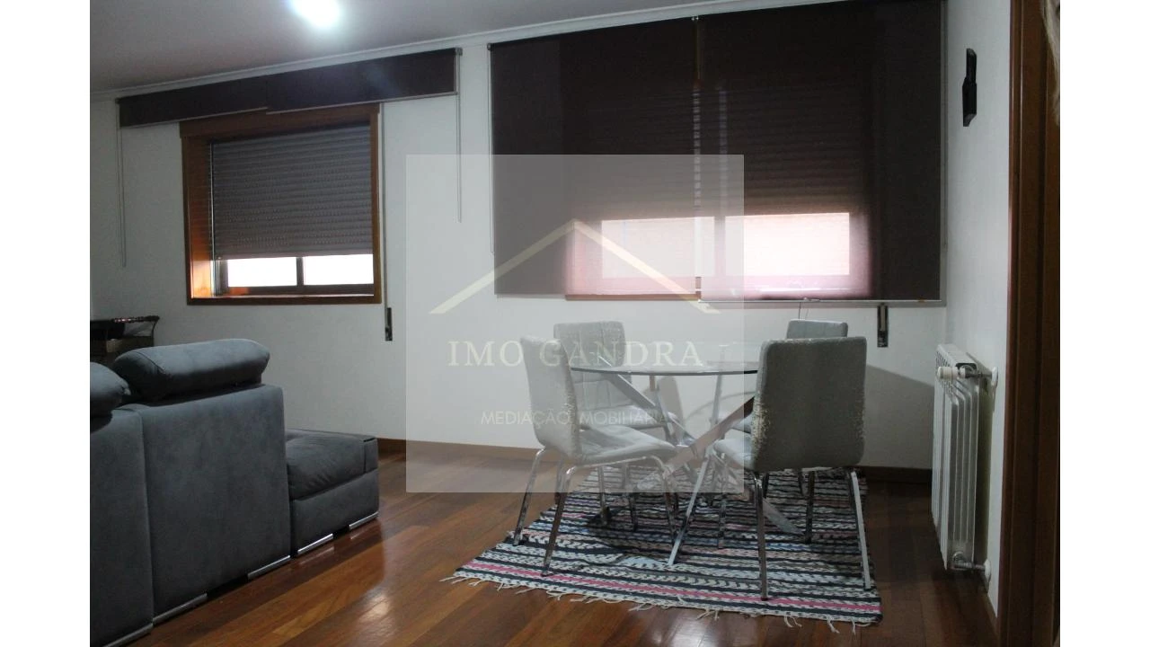 Apartamento T3 para Venda em Valongo Foto 12