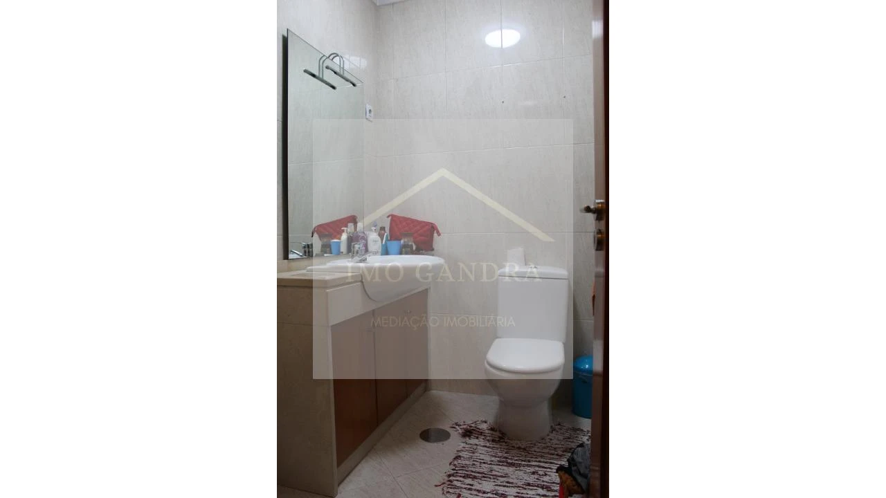 Apartamento T3 para Venda em Valongo Foto 15