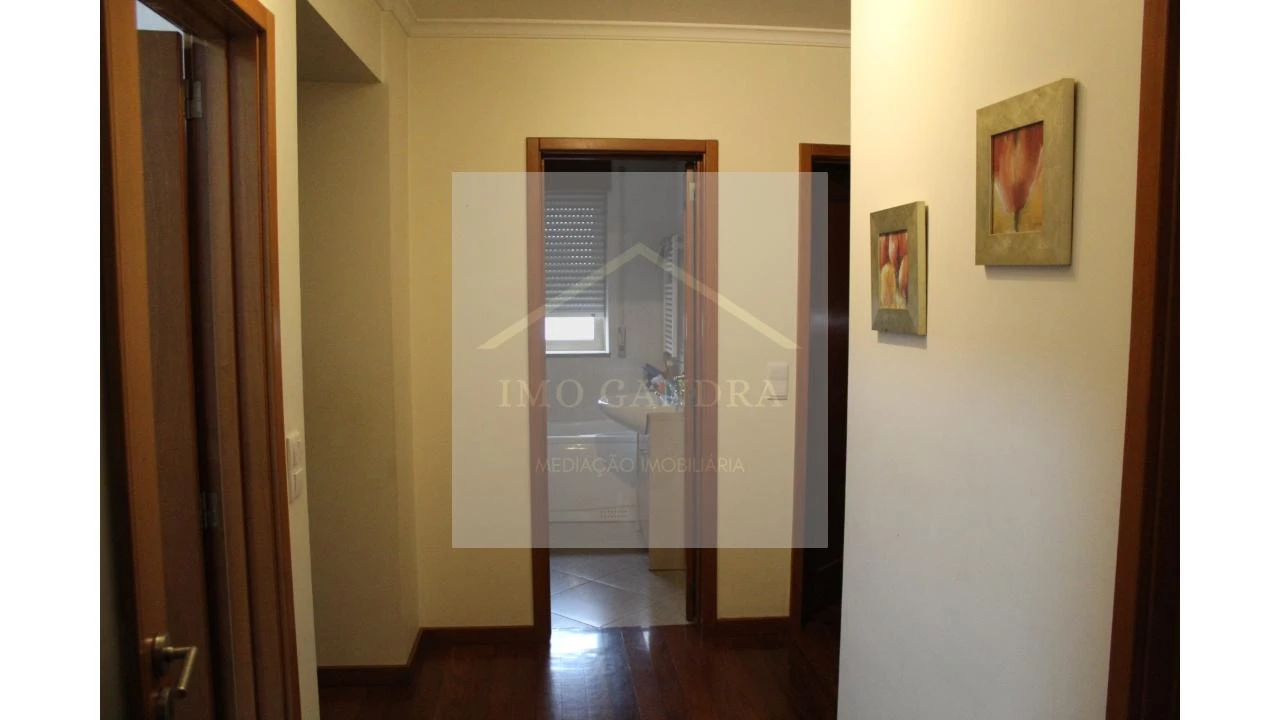 Apartamento T3 para Venda em Valongo Foto 18