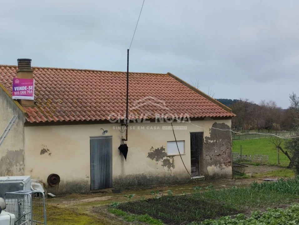 Quinta T4 para Venda em Mora Foto 1