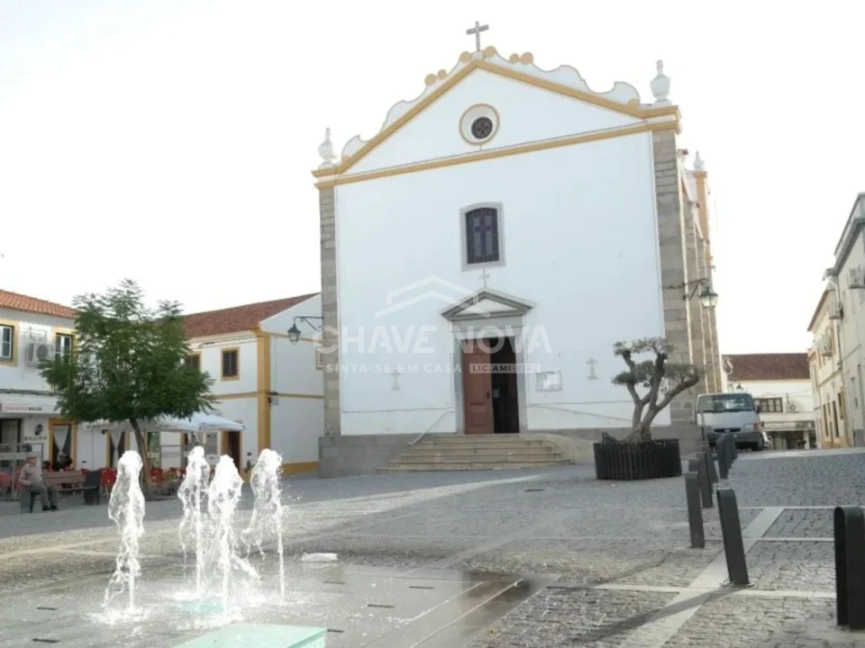 Quinta T4 para Venda em Mora Foto 23