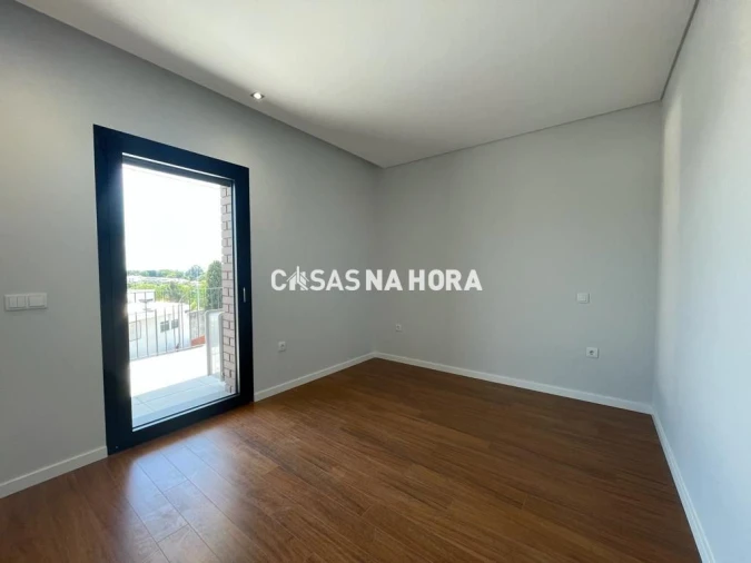 Apartamento T1 para Arrendamento em Viseu Foto 9