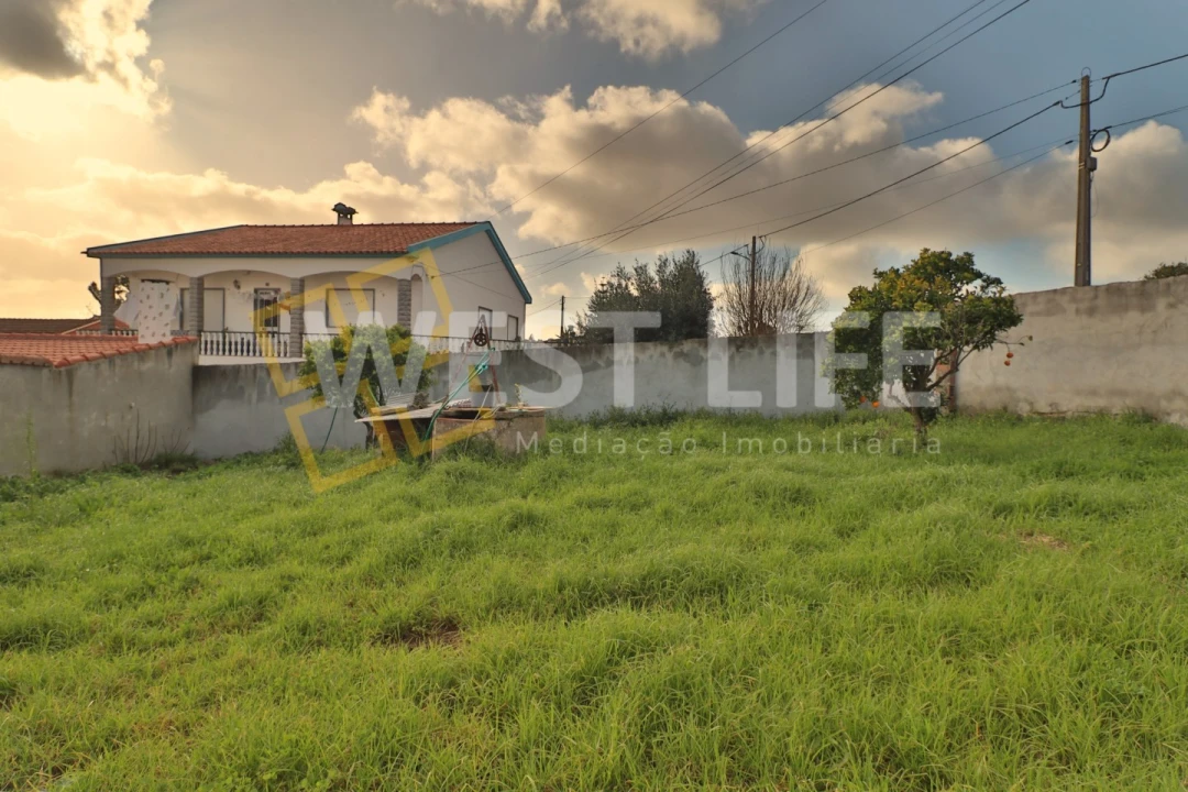 Moradia T3 para Venda em Campelos e Outeiro da Cabeça Foto 11