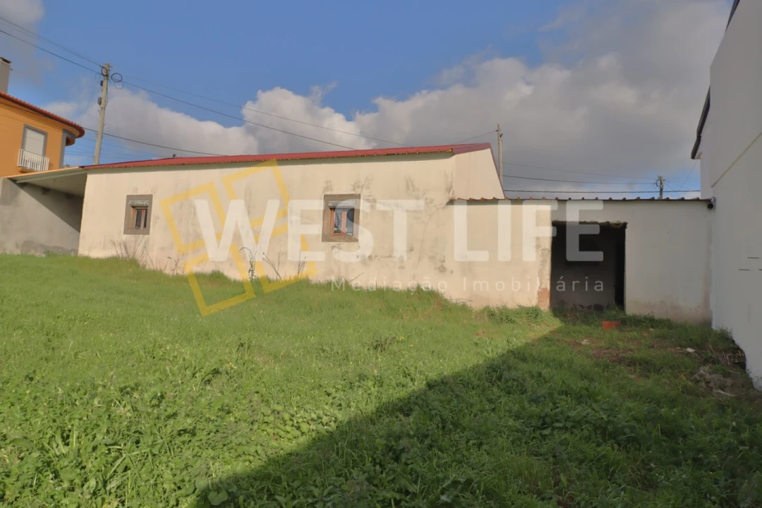 Moradia T3 para Venda em Campelos e Outeiro da Cabeça Foto 15