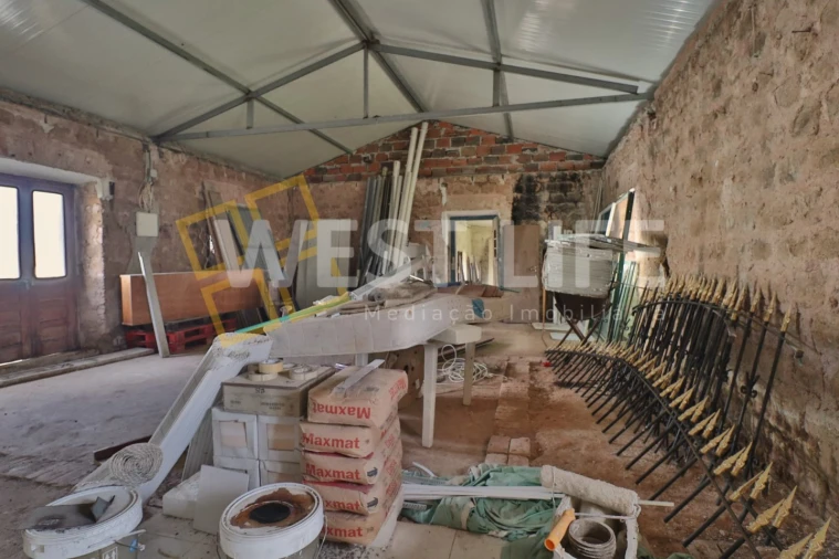 Moradia T3 para Venda em Campelos e Outeiro da Cabeça Foto 17