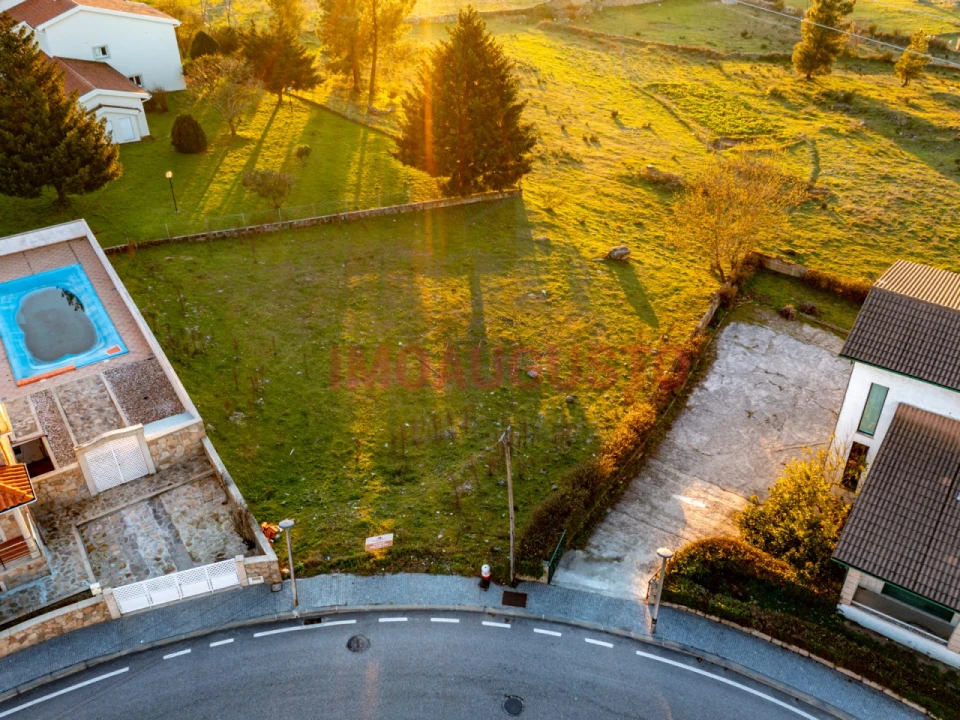 Terreno para Venda em Casas do Soeiro Foto 1
