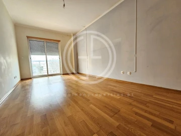 Apartamento T2 para Venda em Loule (São Clemente)