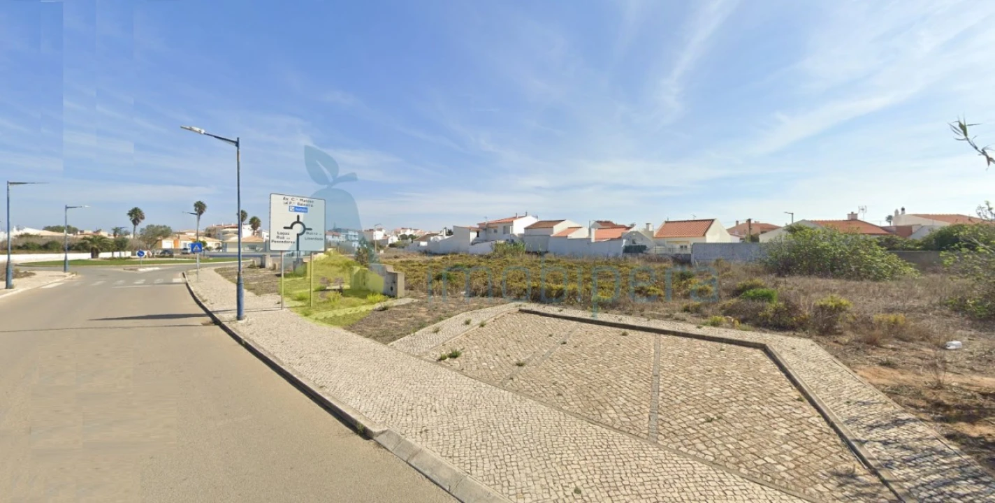 Terreno para Venda em Vila de Sagres Foto 2