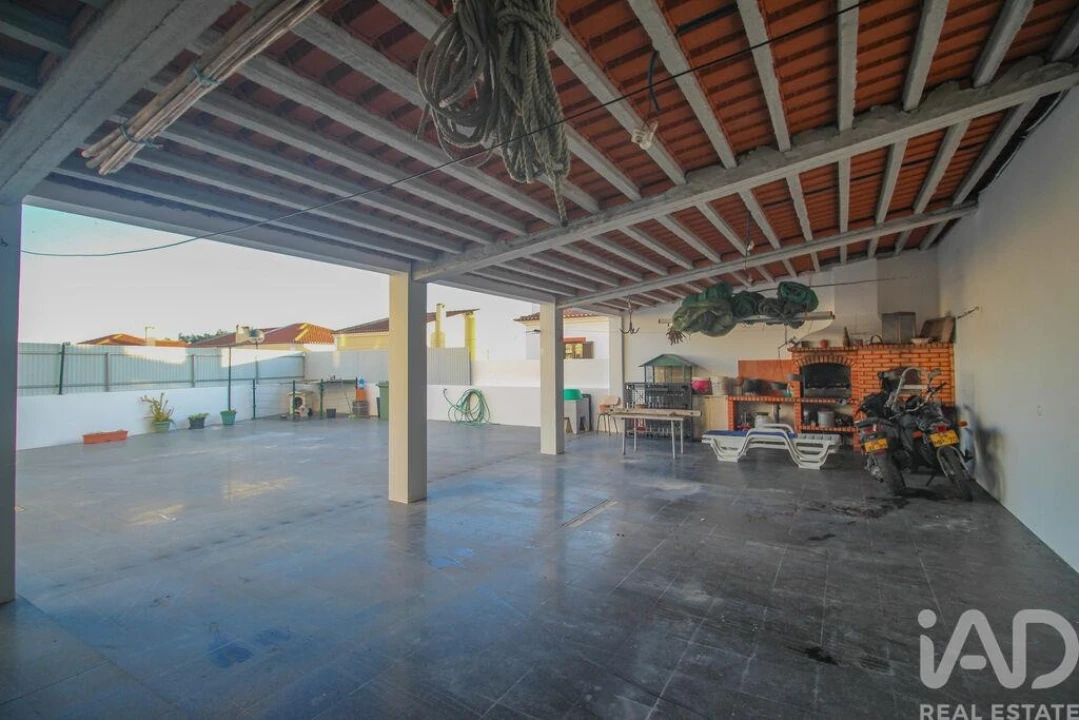 Moradia T3 para Venda em Santa Maria do Castelo e Santiago e Santa Susana Foto 26