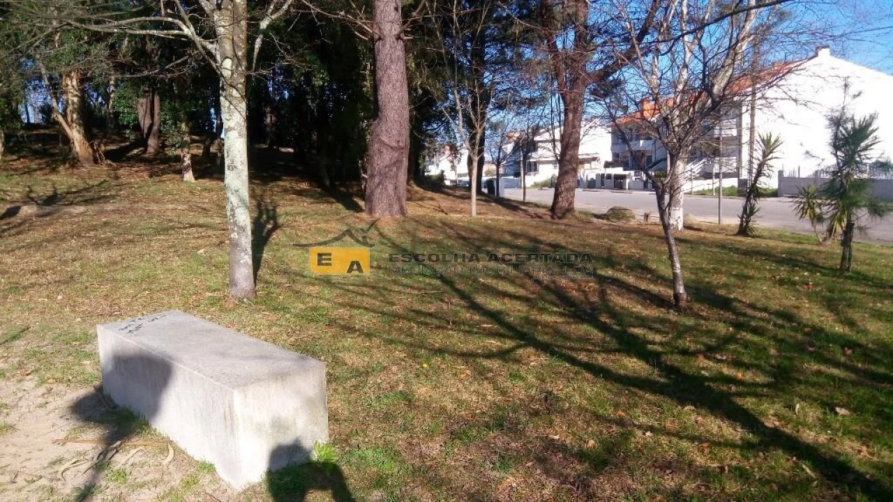 Terreno para Venda em Pedroso e Seixezelo Foto 2