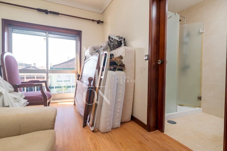 Moradia T4 para Venda em Pedrouços Foto 18