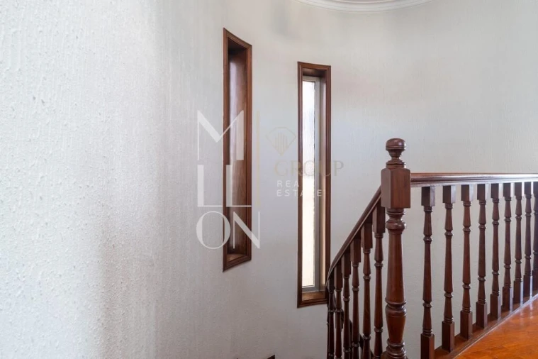 Moradia T4 para Venda em Pedrouços Foto 13