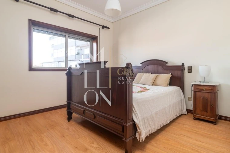 Moradia T4 para Venda em Pedrouços Foto 14