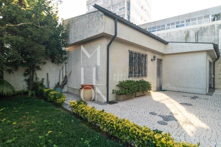 Moradia T4 para Venda em Pedrouços Foto 28