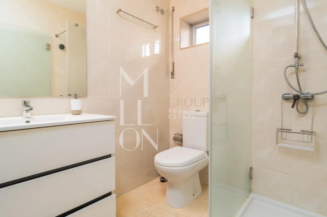 Moradia T4 para Venda em Pedrouços Foto 16