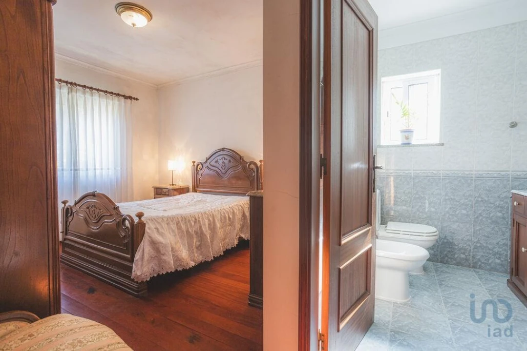 Moradia T3 para Venda em Folques Foto 8