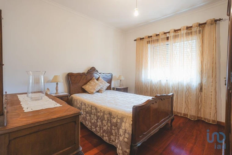 Moradia T3 para Venda em Folques Foto 12