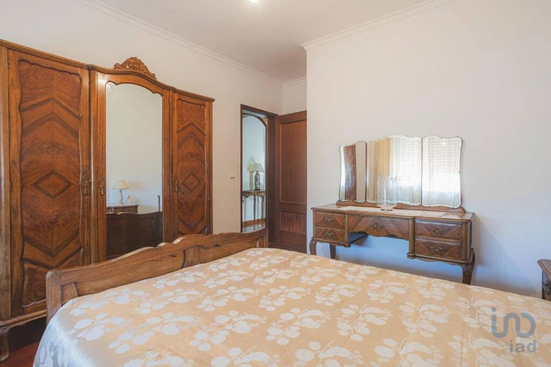 Moradia T3 para Venda em Folques Foto 13