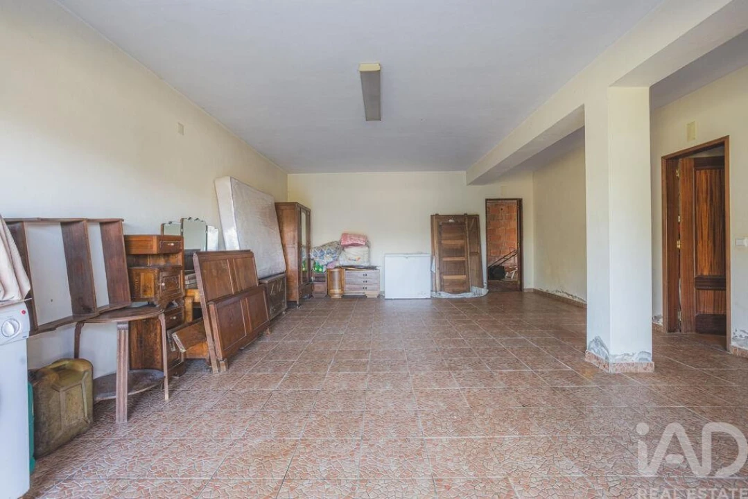 Moradia T3 para Venda em Folques Foto 16