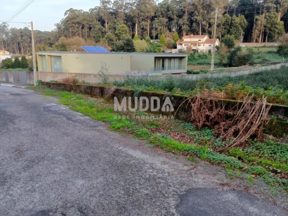 Terreno para Venda em Grijó e Sermonde Foto 2