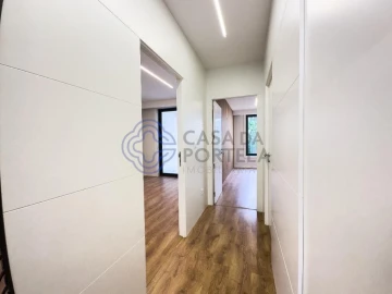 Apartamento T2 para Venda em Campanhã