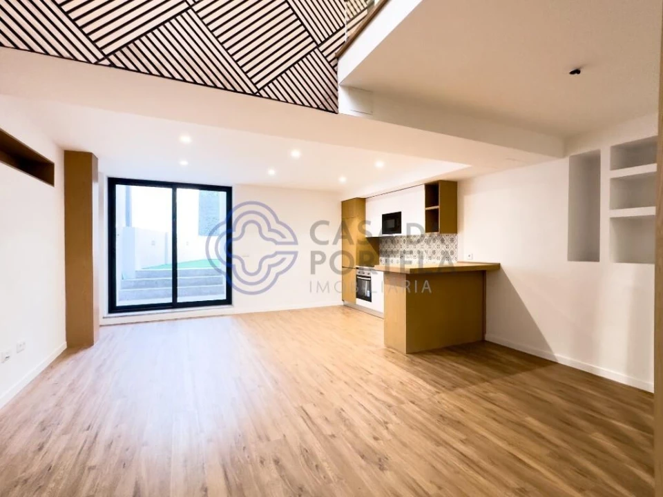 Apartamento T2 para Venda em Campanhã Foto 13