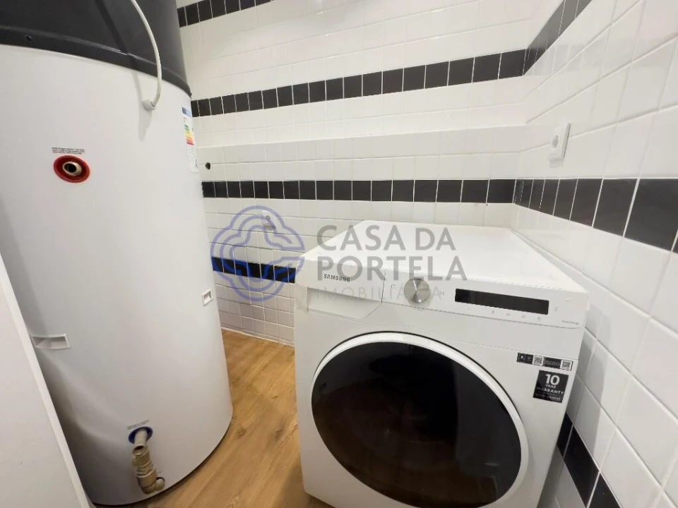 Apartamento T2 para Venda em Campanhã Foto 16