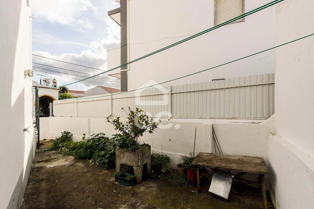 Moradia T2 para Venda em Bacelo e Senhora da Saúde Foto 4