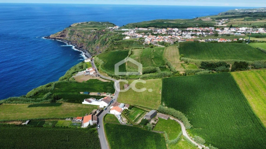 Moradia para Venda em Fenais da Ajuda Foto 13