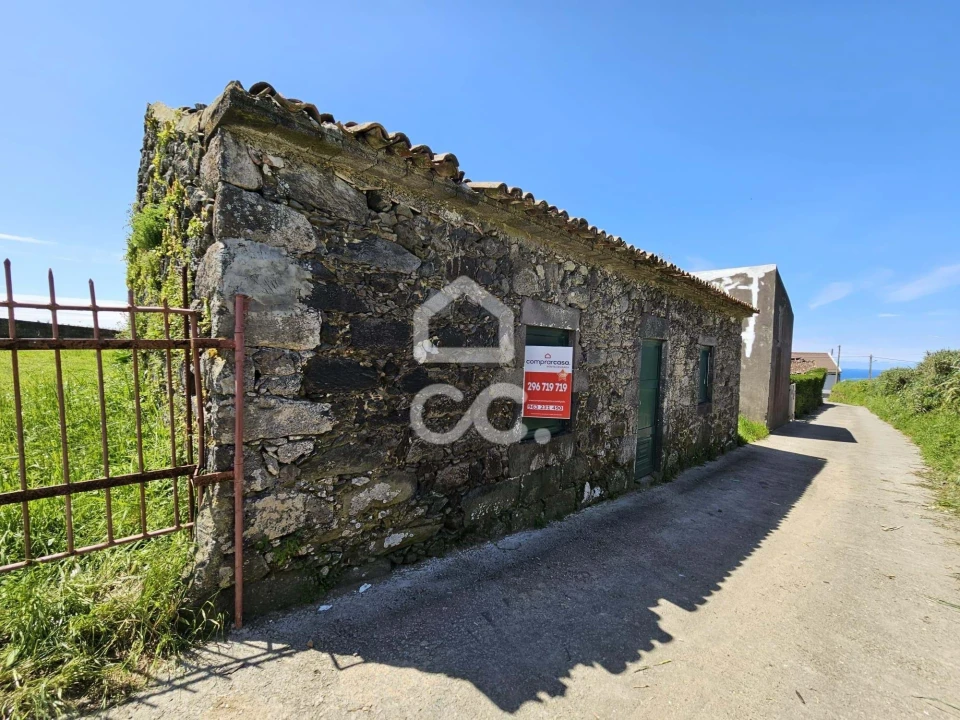 Moradia para Venda em Fenais da Ajuda Foto 3