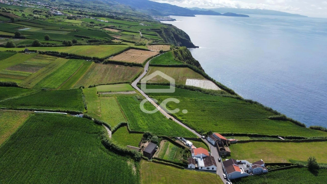 Moradia para Venda em Fenais da Ajuda Foto 11